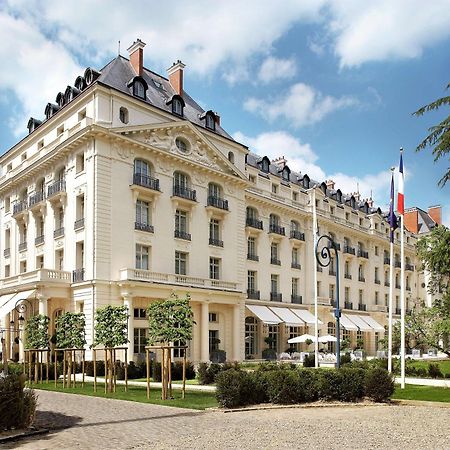 Waldorf Astoria Versailles - Trianon Palace Hotel Exterior photo