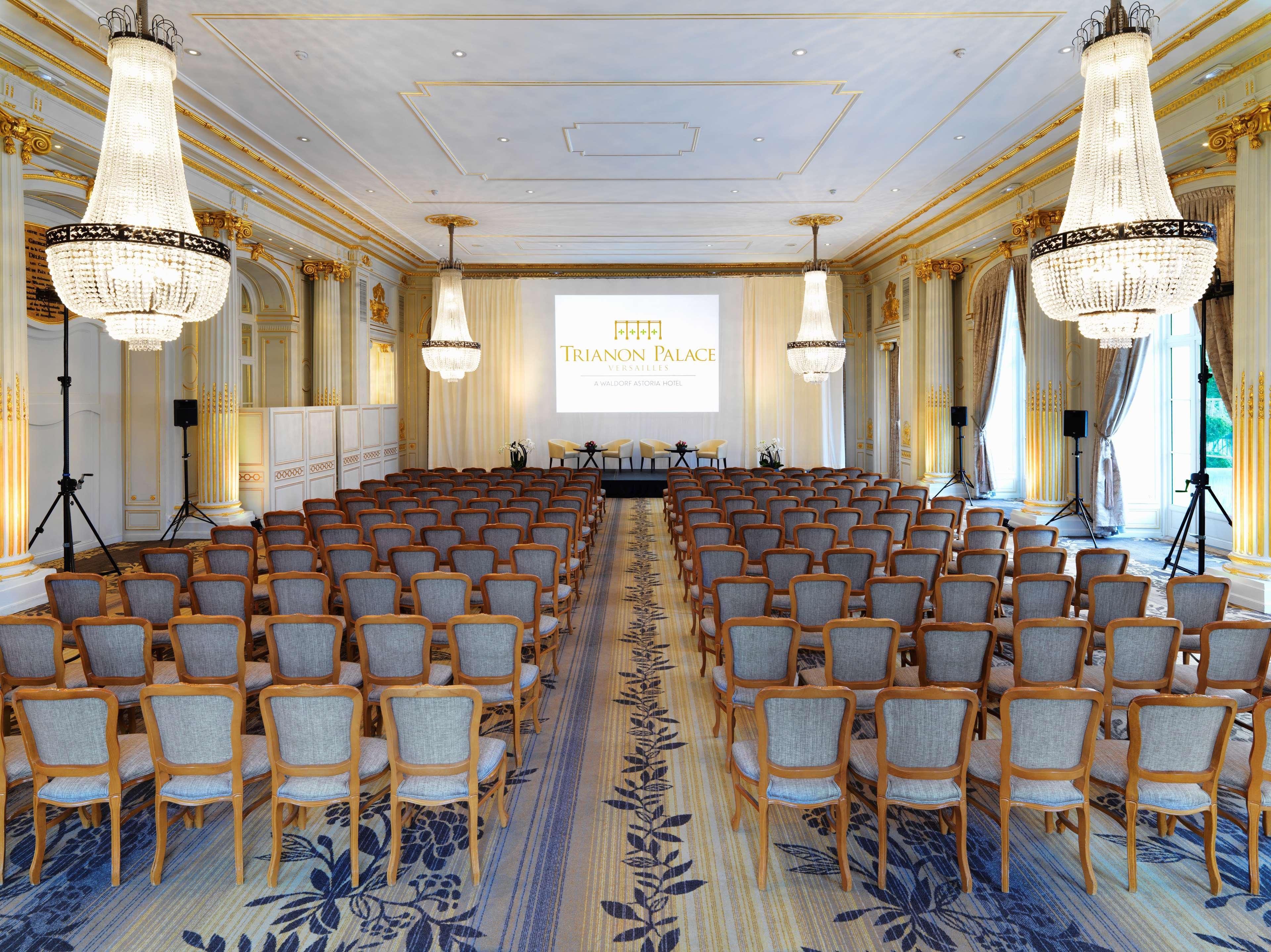 Waldorf Astoria Versailles - Trianon Palace Hotel Exterior photo