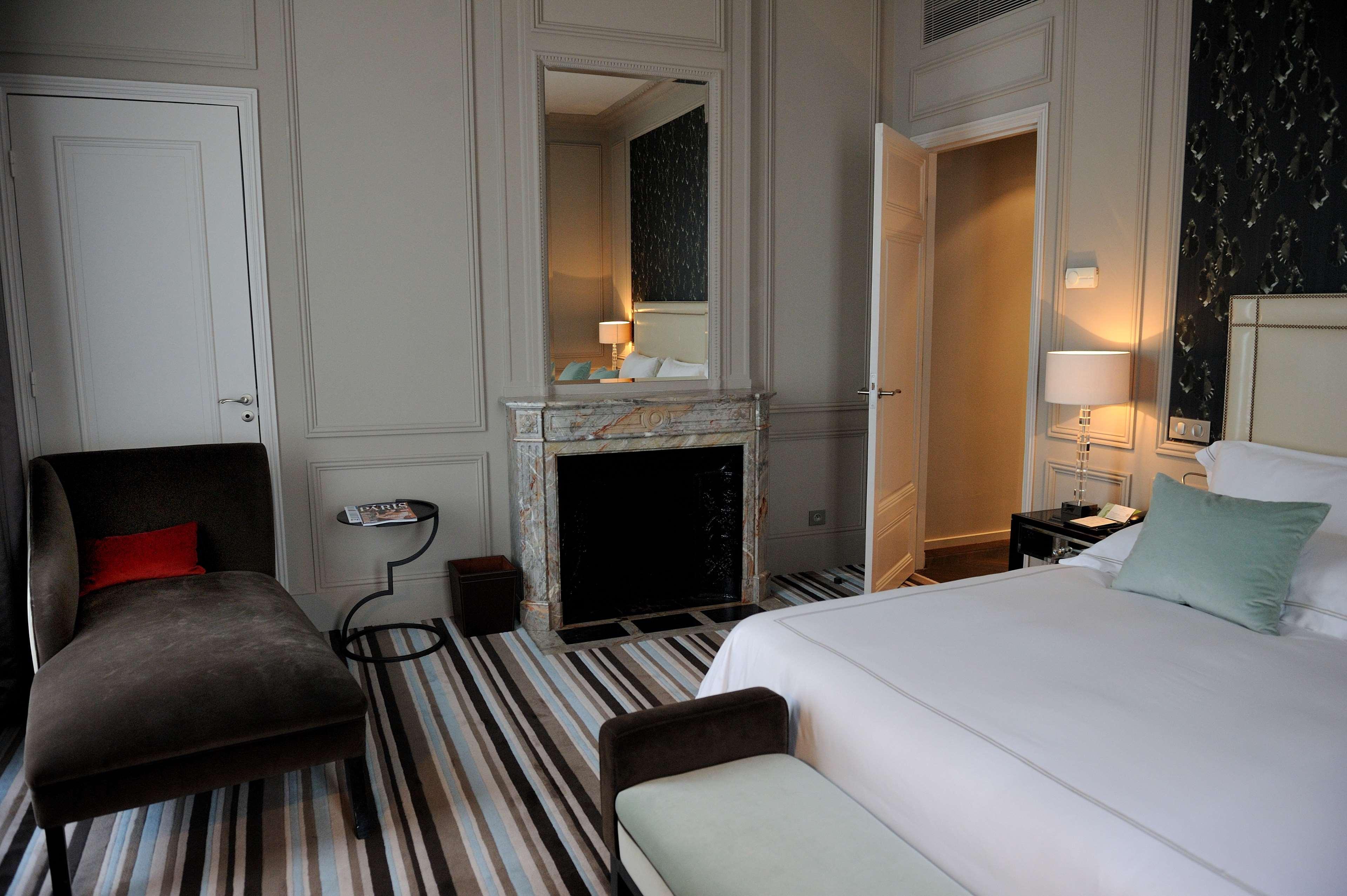 Waldorf Astoria Versailles - Trianon Palace Hotel Room photo